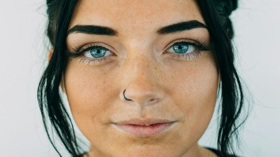 Voluminous and beautiful lashes after Vitamin Lash Botox treatment | Winlash Dubai products Vitamin Lash Botox results: Long, curled, and natural-looking lashes with an attractive healthy appearance