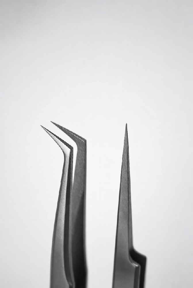 Curved and straight isolation tweezers for eyelash extensions – Winlash UAE