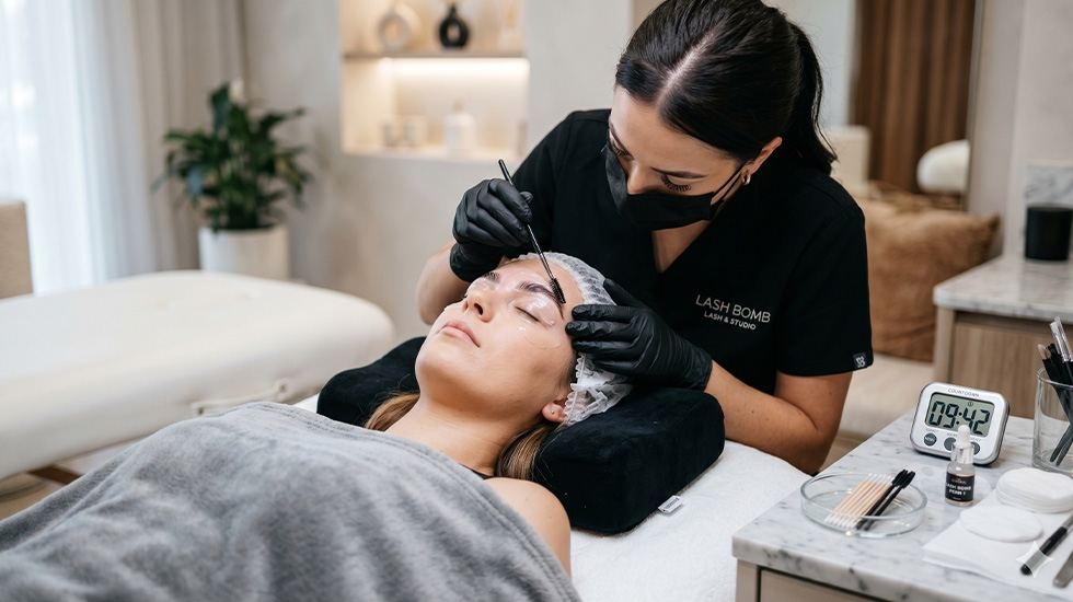 Step by step how to use lash lift kit for brow lamination at home safely