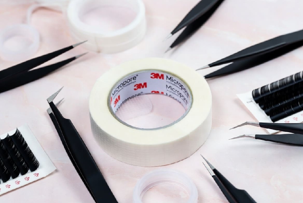 Large roll of 3M Micropore hypoallergenic paper tape for eyelash extensions and lash lifts – gentle breathable lash tape for sensitive skin