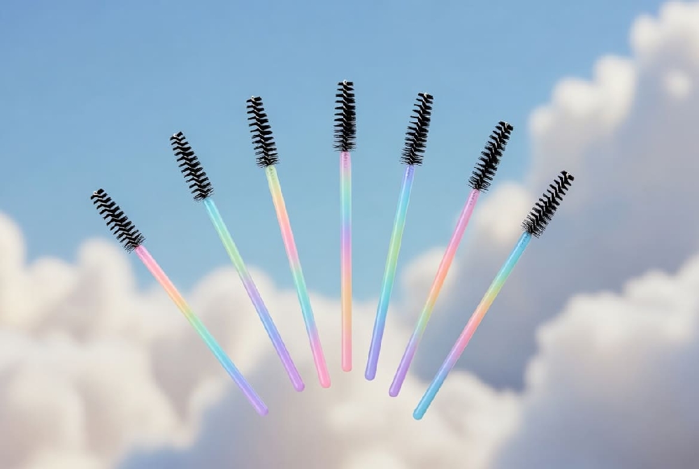 Soft Bristles on Pastel Ombre Mascara Wands for Gentle Lash and Brow Combing | Winlash UAE Close-up of soft flexible fibers on colorful ombre disposable lash spoolies