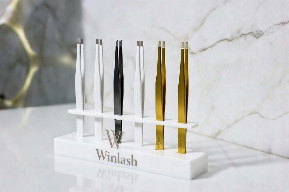 Professional 6-slot acrylic lash tweezer stand for salon tool organization