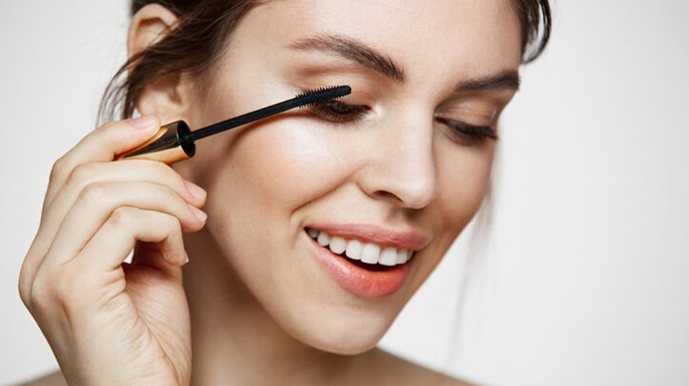 Lash lift aftercare with spoolie brush and serum | winlash